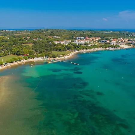 Apartment 1 Bedroom Cozy In Medulin