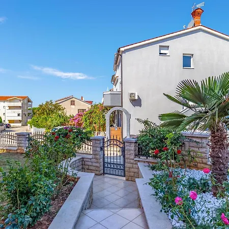 1 Bedroom Cozy In Medulin