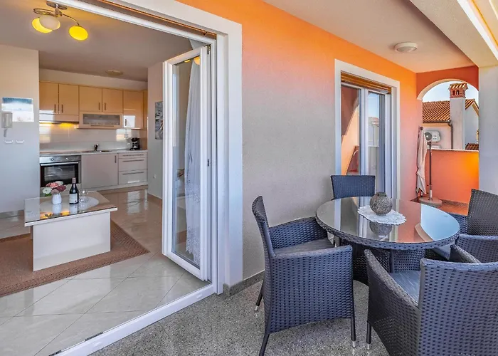 1 Bedroom Cozy In * Medulin