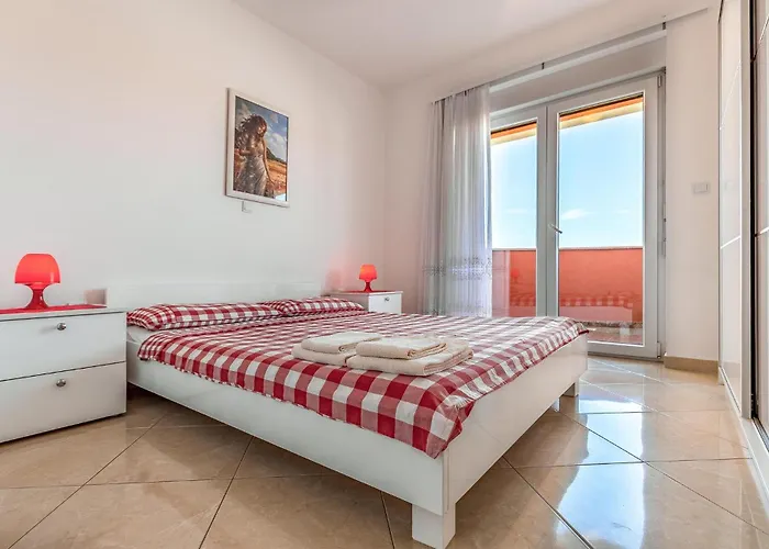 Apartment 1 Bedroom Cozy In