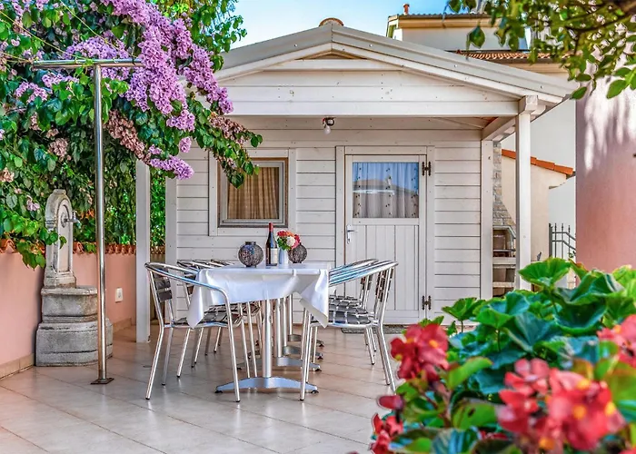 1 Bedroom Cozy In * Medulin