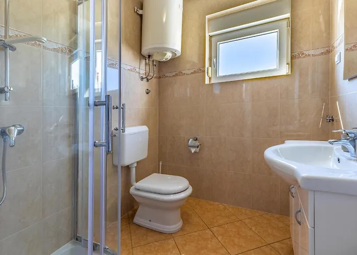 1 Bedroom Cozy In * Medulin