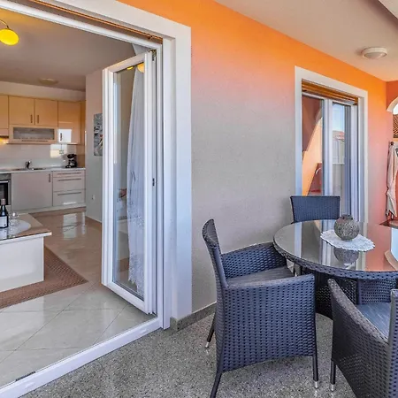 Cozy In With Kitchen * Medolino